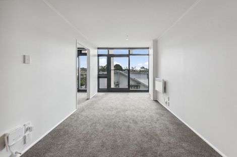 Photo of property in 5e/30 Westward Ho, Glen Eden, Auckland, 0602