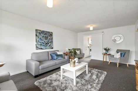 Photo of property in 48b Whites Line West, Woburn, Lower Hutt, 5010