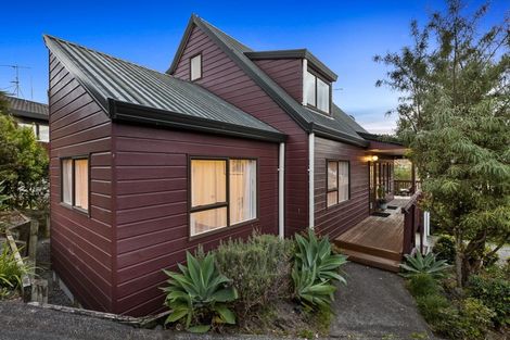 Photo of property in 22 Redfern Lane, Glenfield, Auckland, 0629