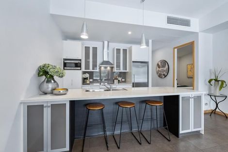 Photo of property in Urbis Apartments, 4/5 Raroa Road, Hutt Central, Lower Hutt, 5010