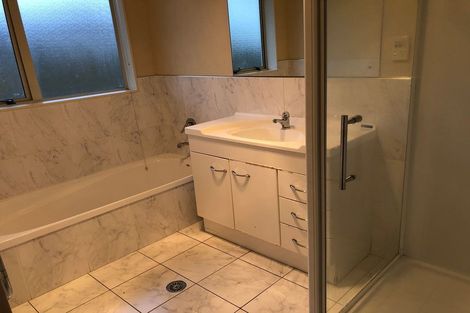 Photo of property in 26 Craigavon Drive, East Tamaki, Auckland, 2013