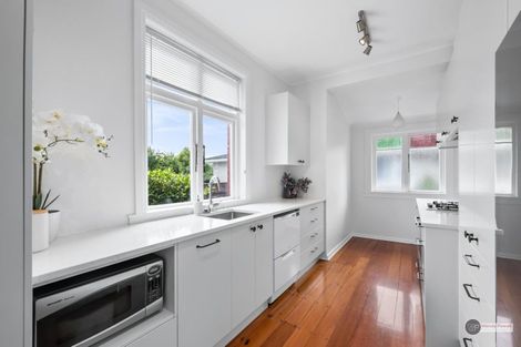 Photo of property in 17 Collingwood Street, Waterloo, Lower Hutt, 5011