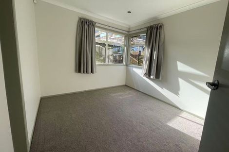 Photo of property in 11 Quiet Street, Te Atatu South, Auckland, 0610
