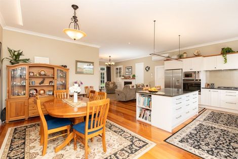 Photo of property in 1782 Te Pahu Road, Karamu, Hamilton, 3285