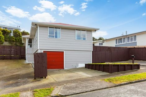 Photo of property in 13 Sombrero View, Ascot Park, Porirua, 5024