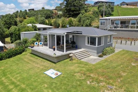 Photo of property in 249 Cove Road, Waipu, 0582