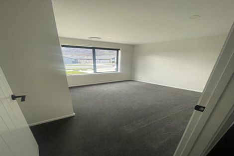 Photo of property in 69 Shepherd Road, Jacks Point, Queenstown, 9371