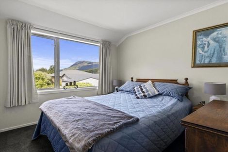 Photo of property in 118 Milton Terrace, Picton, 7220