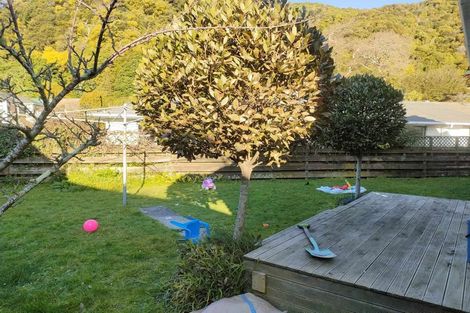 Photo of property in 15 Mawson Street, Waiwhetu, Lower Hutt, 5010