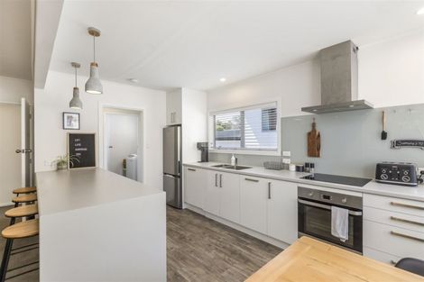 Photo of property in 41 Japonica Drive, Beach Haven, Auckland, 0626