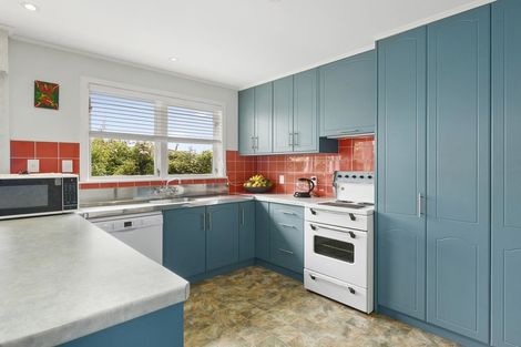 Photo of property in 1 Ratanui Road, Paraparaumu, 5032