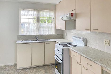 Photo of property in 1/95 Whites Line East, Waiwhetu, Lower Hutt, 5010