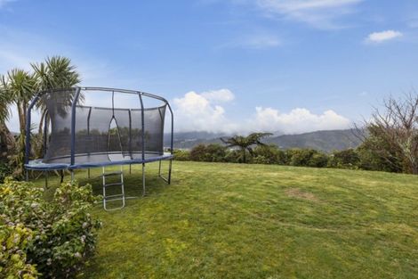 Photo of property in 6 Owaka Close, Kelson, Lower Hutt, 5010