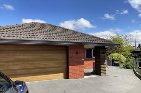 Photo of property in 53 Strowan Road, Strowan, Christchurch, 8052