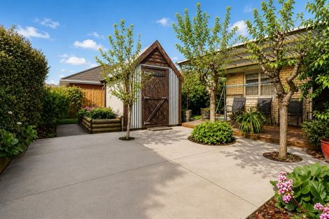 Photo of property in 35 Nottingham Drive, Hamilton East, Hamilton, 3216