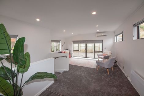 Photo of property in 6b Claverton Grove, Churton Park, Wellington, 6037