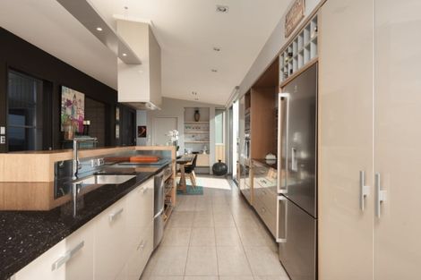 Photo of property in 710 Papamoa Beach Road, Papamoa Beach, Papamoa, 3118