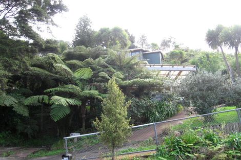 Photo of property in 76 Warner Park Avenue, Laingholm, Auckland, 0604