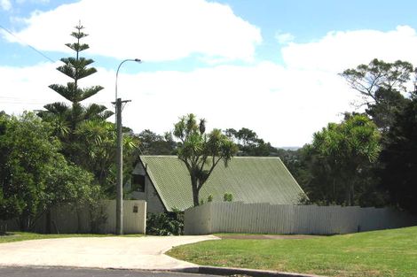 Photo of property in 3/2 Hobby Avenue, Birkdale, Auckland, 0626