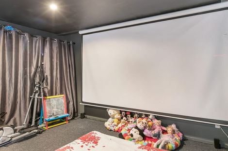 Photo of property in 113e Sunnyside Road, Sunnyvale, Auckland, 0612