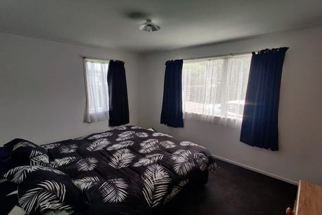 Photo of property in 18 Lipton Grove, Opaheke, Papakura, 2113