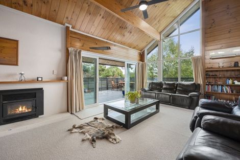 Photo of property in 125 Kenrigg Road West, Kinloch, Taupo, 3377