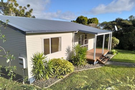 Photo of property in 419 Wairere Road, Waitakere, Henderson, 0782