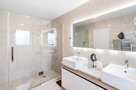 Photo of property in 25 Lime Hill Rise, Flat Bush, Auckland, 2019