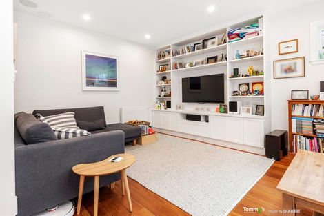 Photo of property in 89 Farnham Street, Mornington, Wellington, 6021