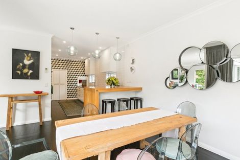 Photo of property in 8 Lochiel Road, Khandallah, Wellington, 6035