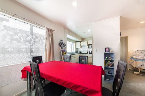 Photo of property in 66b Dundale Avenue, Blockhouse Bay, Auckland, 0600