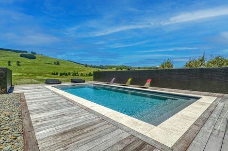 Photo of property in 14 The Fairways, Kinloch, Taupo, 3377