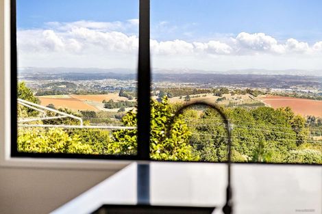 Photo of property in 63 Paparata Road, Bombay, 2675