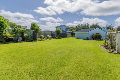 Photo of property in 36 Signal Street, Foxton Beach, Foxton, 4815
