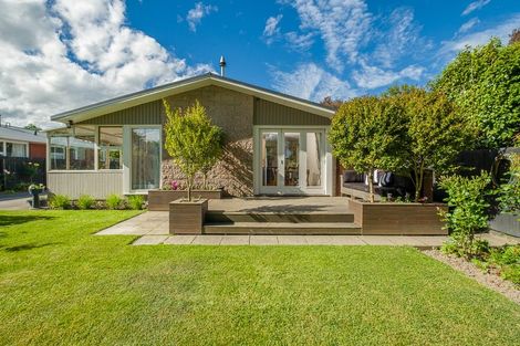 Photo of property in 72 Woodbury Street, Russley, Christchurch, 8042