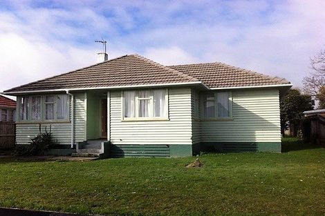 Photo of property in 4 Douglas Street, Balclutha, 9230