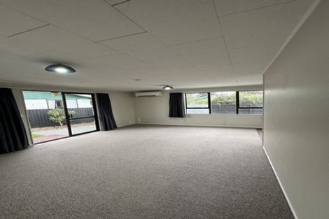 Photo of property in 2/25 Cicada Place, Hei Hei, Christchurch, 8042