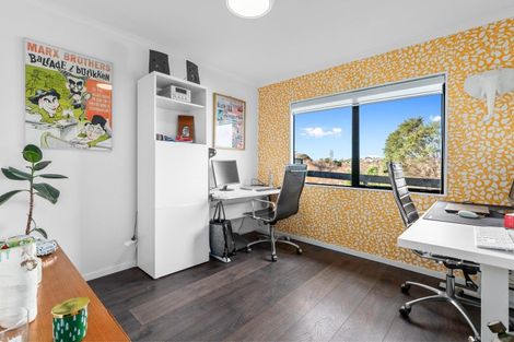 Photo of property in 10a College Place, Poike, Tauranga, 3112