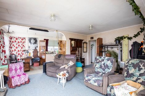 Photo of property in 4 Kahikatea Street, Inglewood, 4330