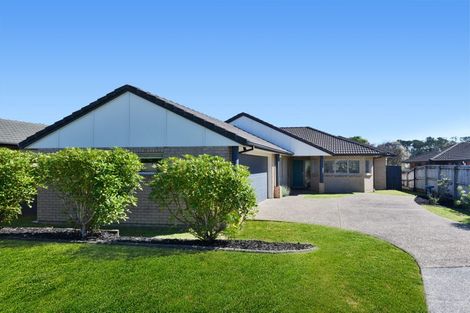 Photo of property in 8 Brookwood Drive, Henderson, Auckland, 0612