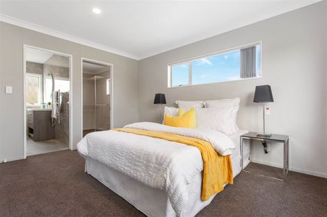Photo of property in 2 San Marino Drive, Henderson, Auckland, 0612