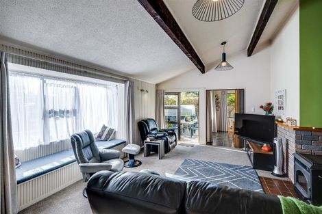 Photo of property in 2 Yeo Place, Taradale, Napier, 4112