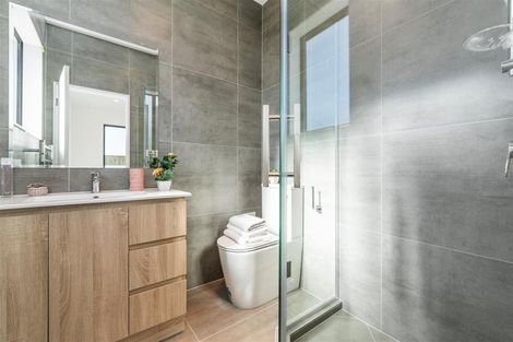 Photo of property in 6 Woven Place, Karaka, Papakura, 2113