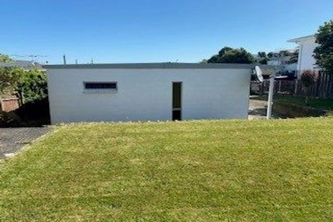 Photo of property in 15b Cypress Drive, Maungaraki, Lower Hutt, 5010