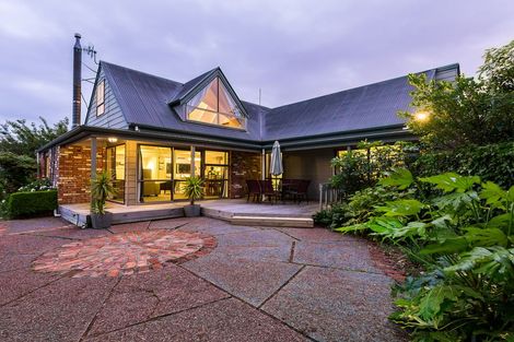 Photo of property in 570 Featherston Street, Roslyn, Palmerston North, 4414