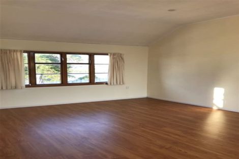 Photo of property in 11 Ramwall Place, Weymouth, Auckland, 2103