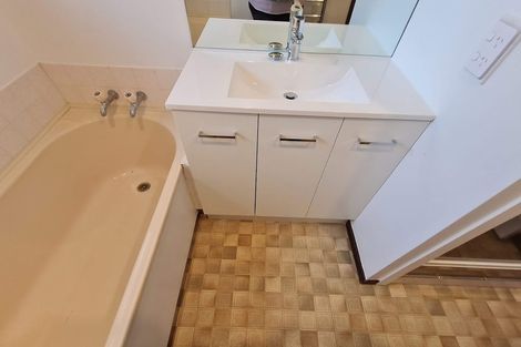 Photo of property in 2/6 Topaz Place, Bishopdale, Christchurch, 8053