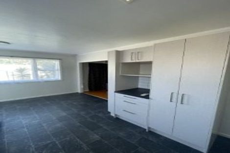 Photo of property in 14a Albert Road, Kelston, Auckland, 0602