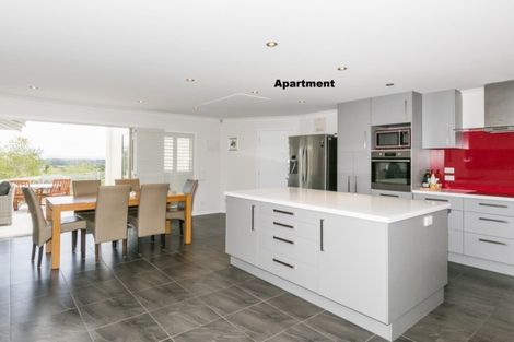 Photo of property in 15 Woodford Heights, Havelock North, 4130