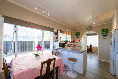 Photo of property in 22 White Street, Taradale, Napier, 4112
